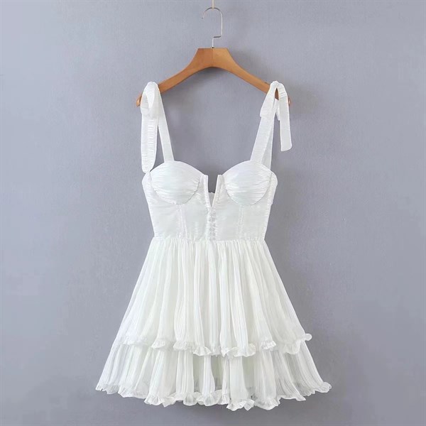 Kulplu Pileli Tasarım Beyaz Elbise 