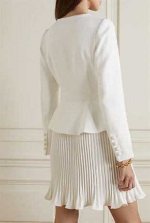 Beyaz Fiyonk Detaylı Pileli Tasarım Elbise